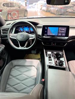 ڤۆڵکسواگن ئەتڵەس کرۆس سپۆرت